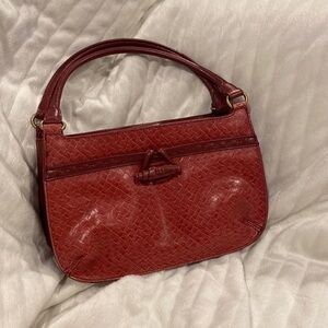 TRENDING FOR FALL!! EUC Vintage Relic by Fossil Red Leather Purse